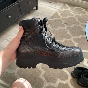 Steve Madden Stompers